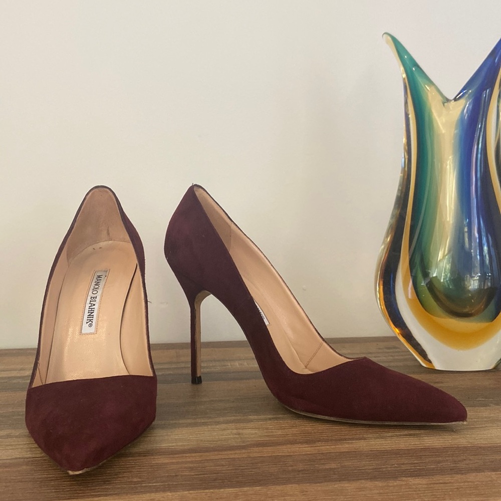 MANOLO BLAHNIK BB POINT TOE BURGUNDY PUMPS